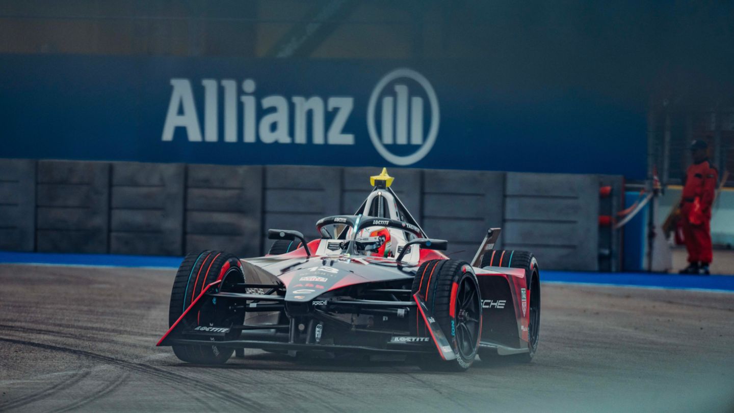 Porsche 99X Electric (#13), António Félix da Costa, TAG Heuer Porsche Formula E team, Formula E, London, Great Britain, 2024, Porsche AG